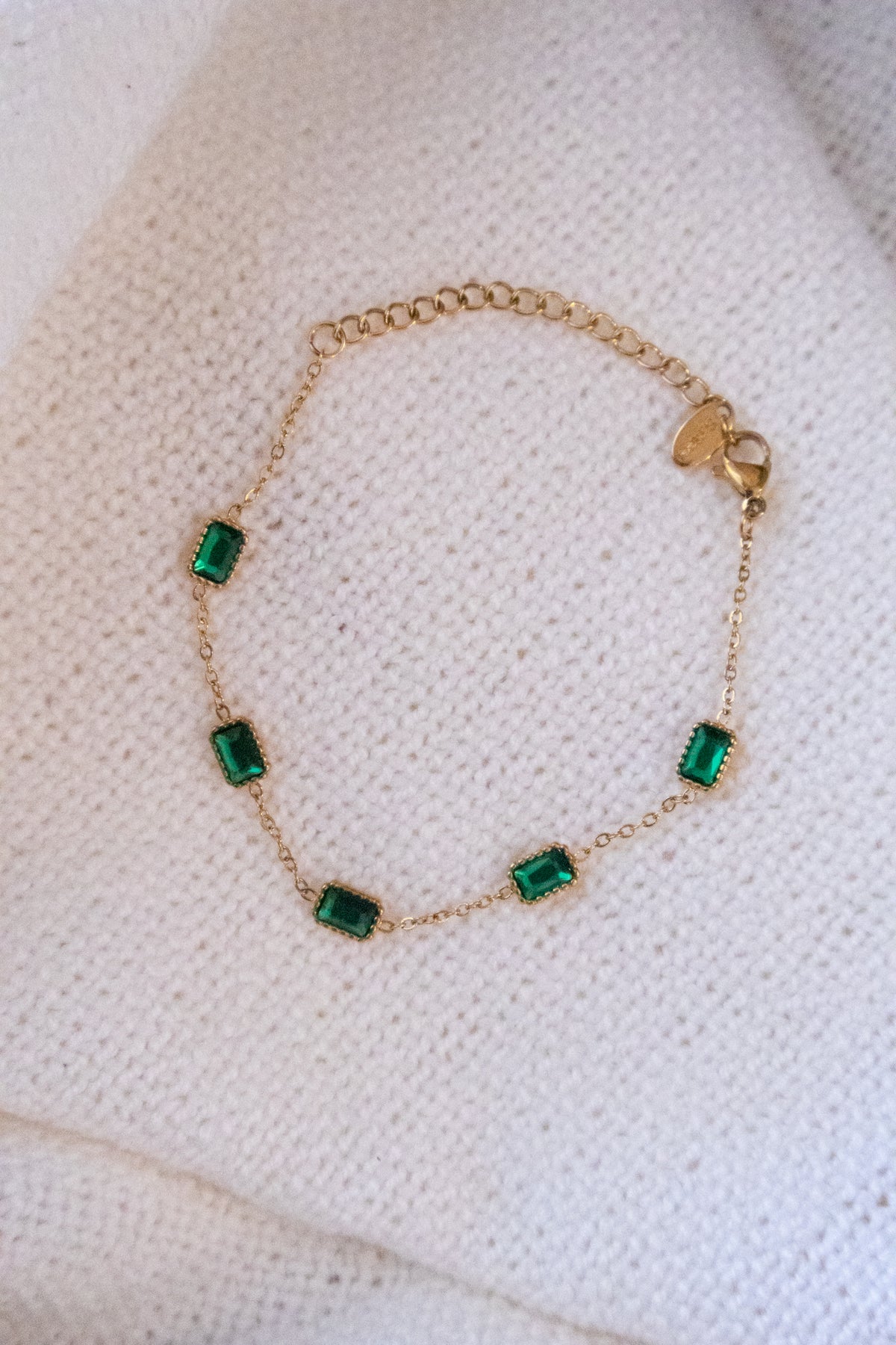 Emerald Dainty Bracelet