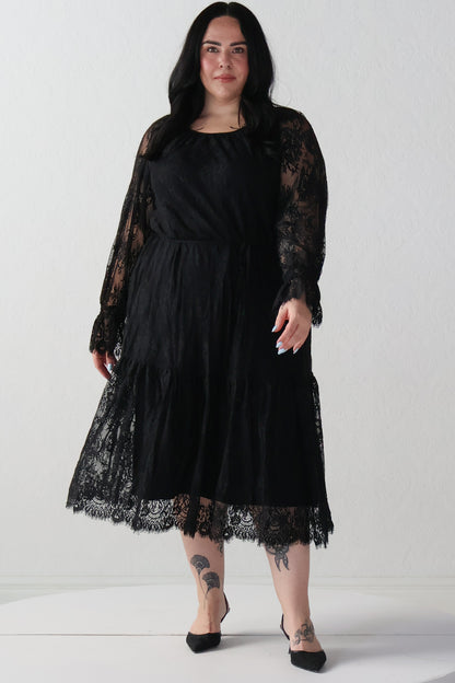 CURVE Amalie Lace Dress