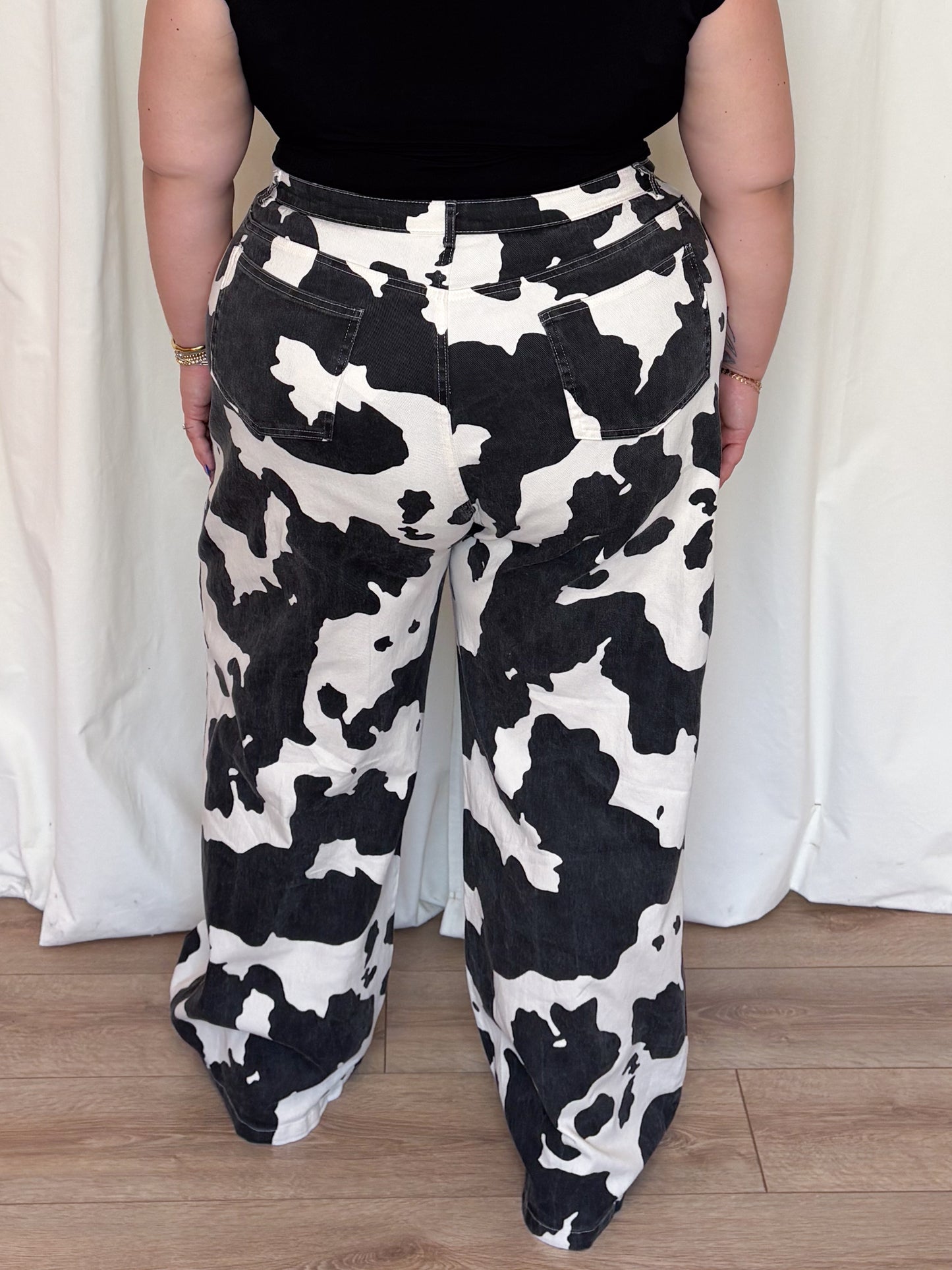 Cow Print Wide Leg Jeans (S-3X)
