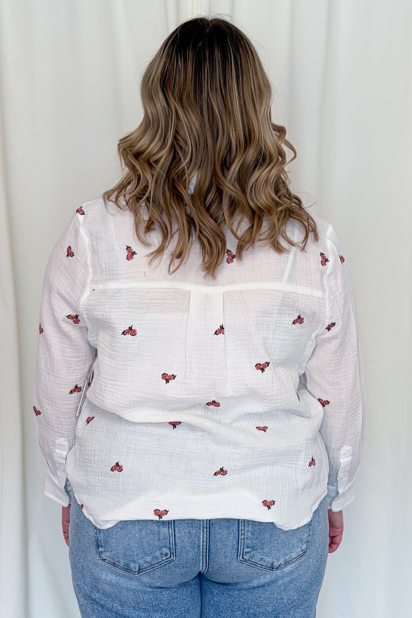 CURVE Embroidered Button Front