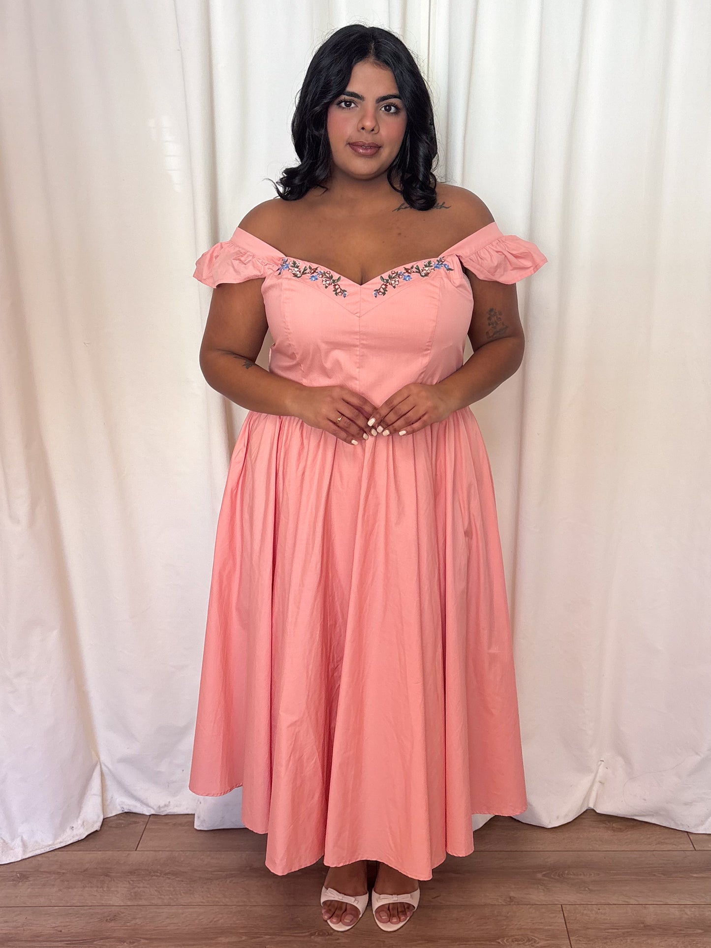 CURVE Peach Embroidered Midi
