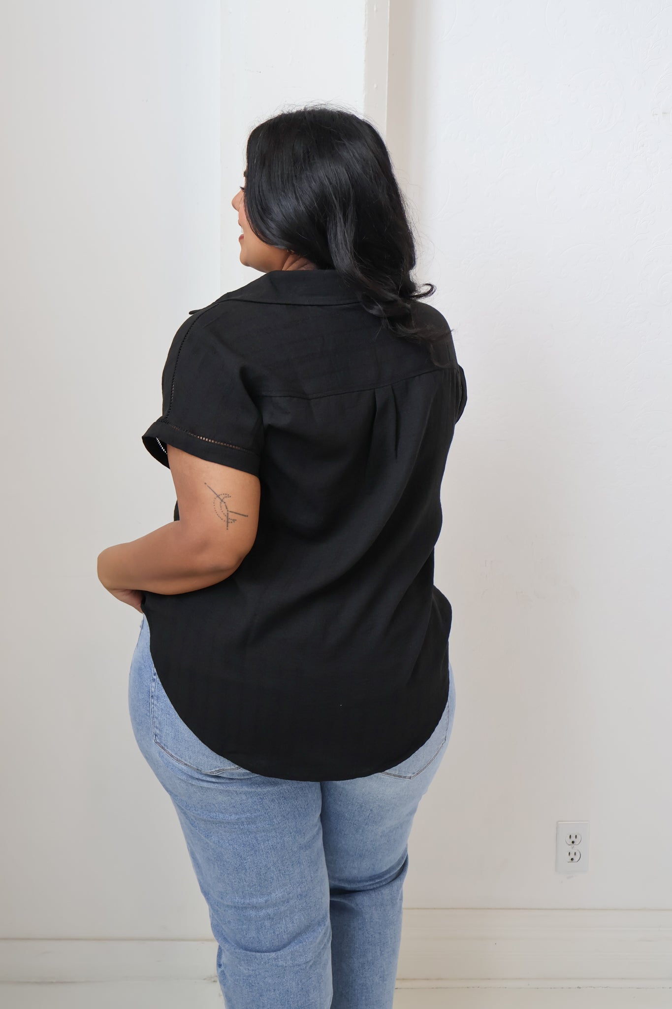 CURVE  Linen Top