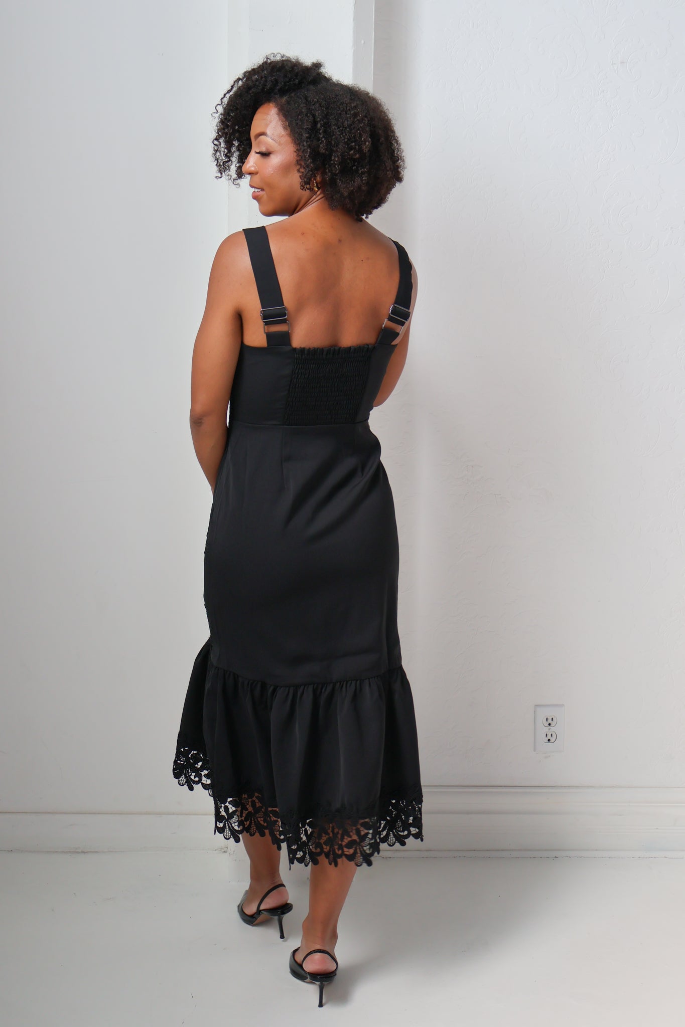 Davina Lace Maxi Dress (S-XXL)