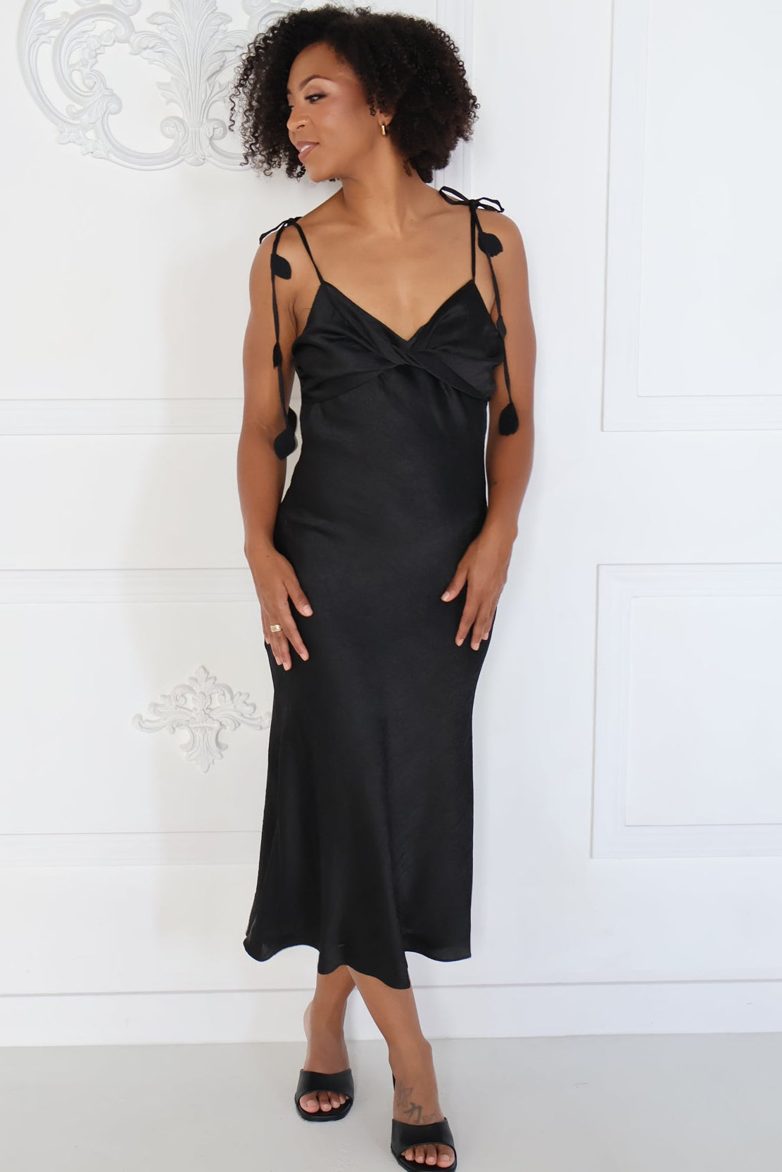 Emmy Twisted Bust Midi Dress  (S-XXL)