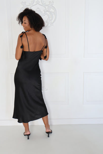 Emmy Twisted Bust Midi Dress  (S-XXL)