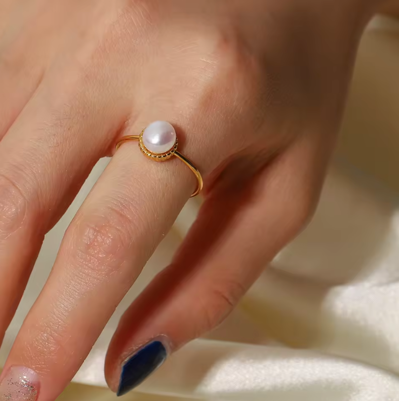Raised Pearl Ring