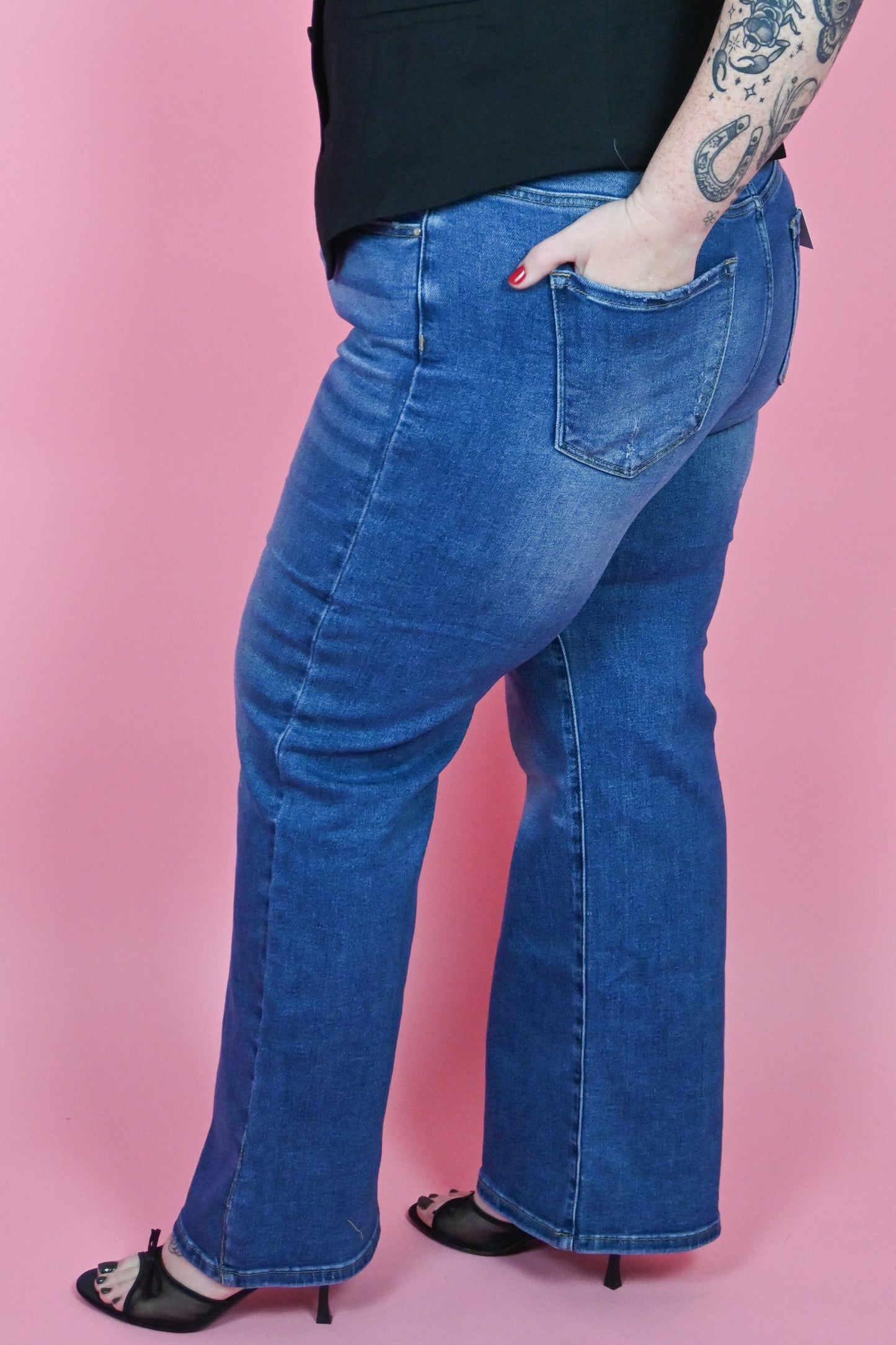 Plus Size Relaxed Straight Jeans