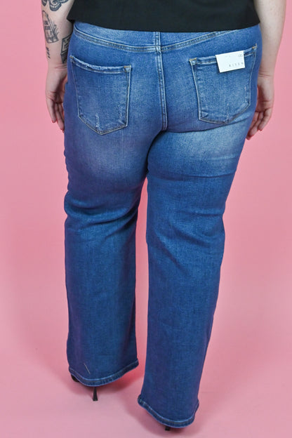 Plus Size Relaxed Straight Jeans