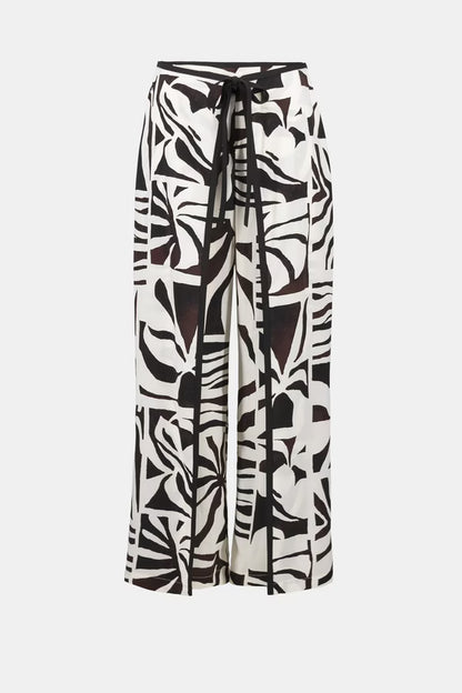 
Joseph Ribkoff # 262056 printed pants 
Plus size pants Winnipeg
Plus size winnipeg