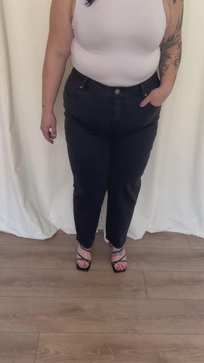 Benny Slim Barrel Jean